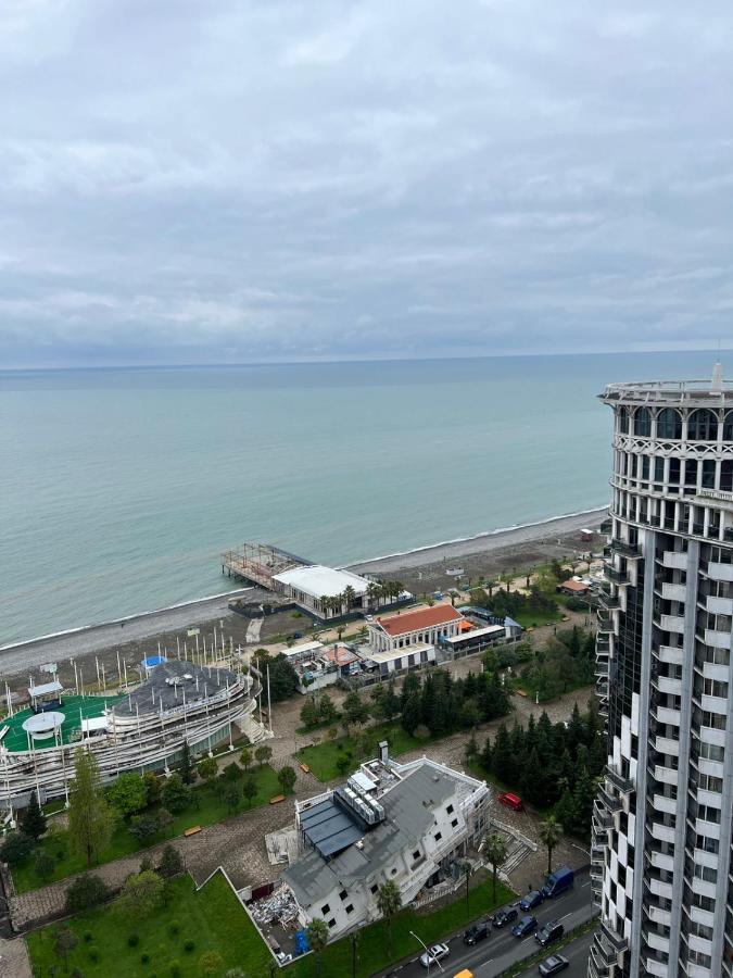 Holiday Lux Sea Towers 바투미 외부 사진