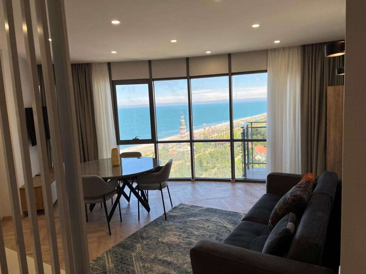 Holiday Lux Sea Towers 바투미 외부 사진